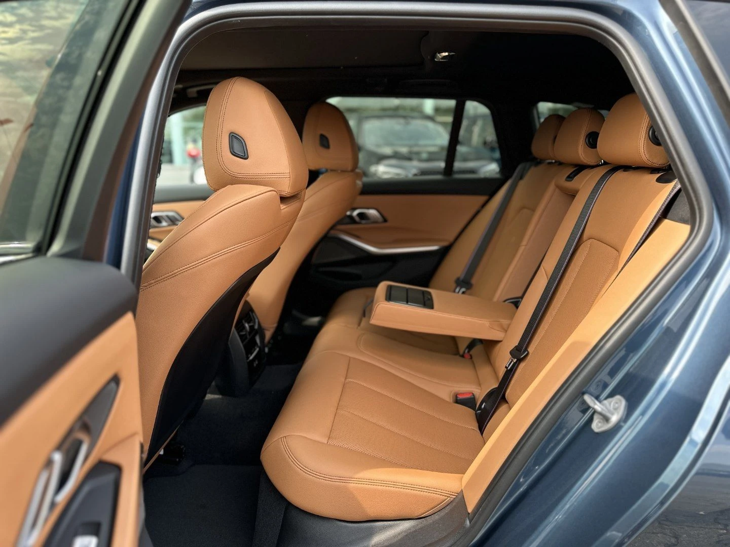 BMW 330 xDrive Touring M Sportpaket Head-U | Mobile.bg   11