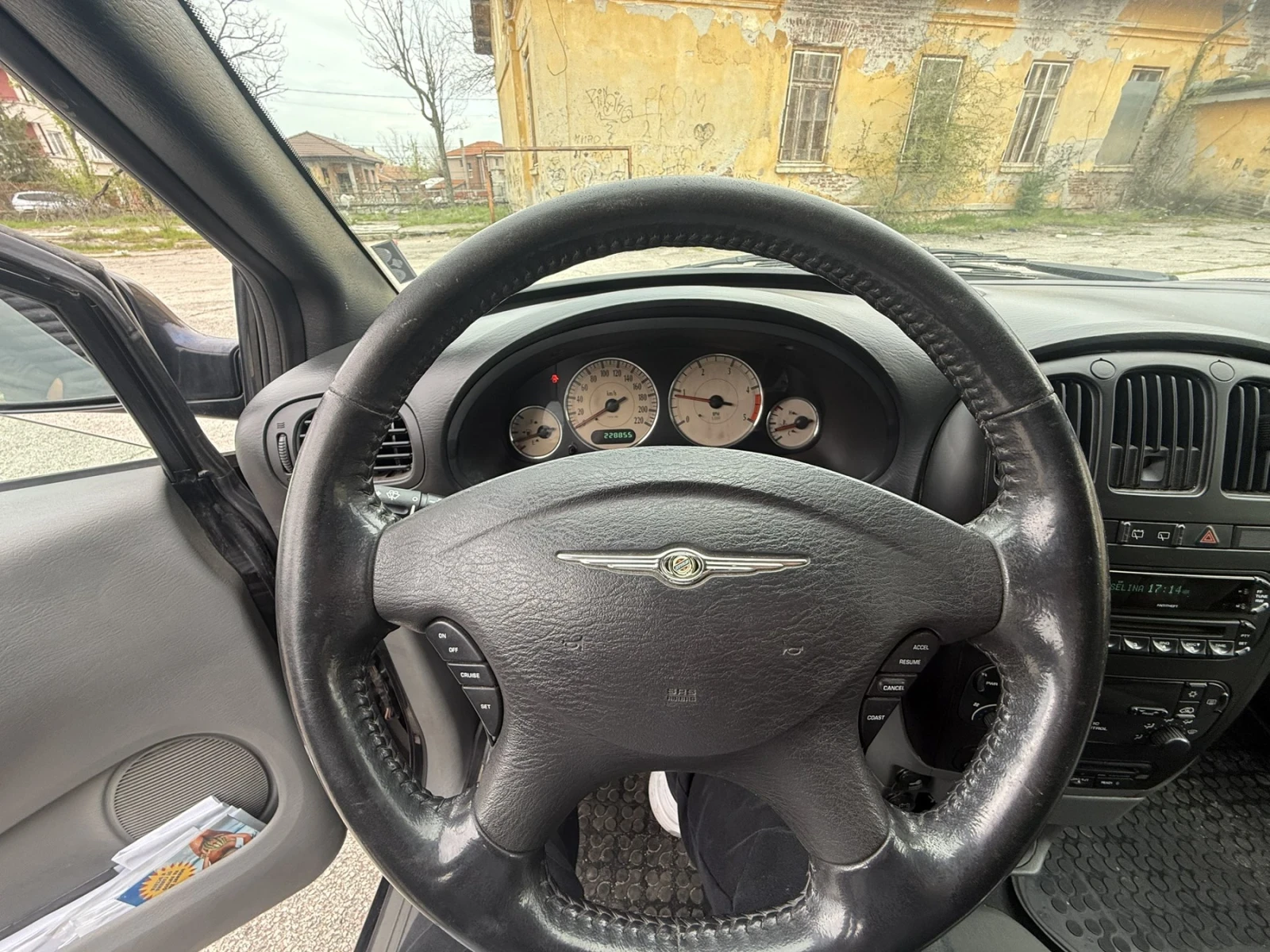 Chrysler Voyager 2.5 CRD - изображение 9