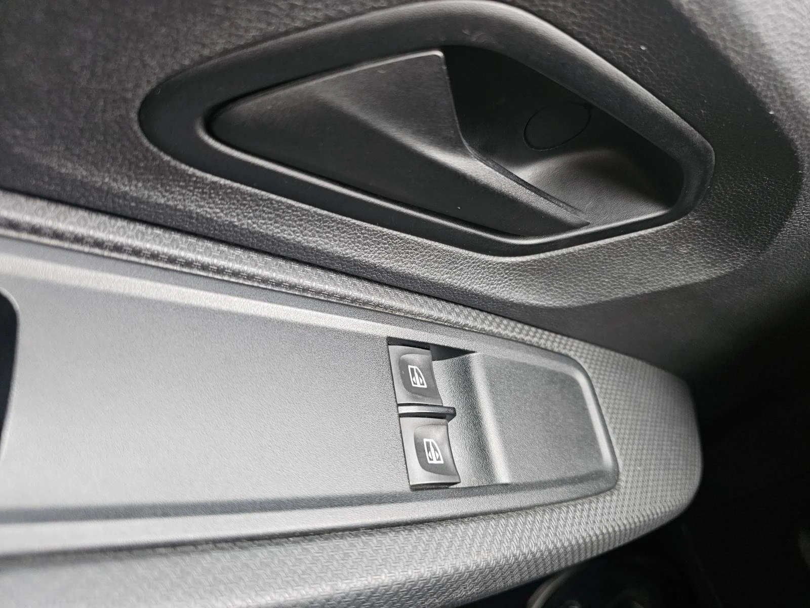 Dacia Sandero 1.0 TCe 90 Stop&Start LPG | Mobile.bg � ����������� 11