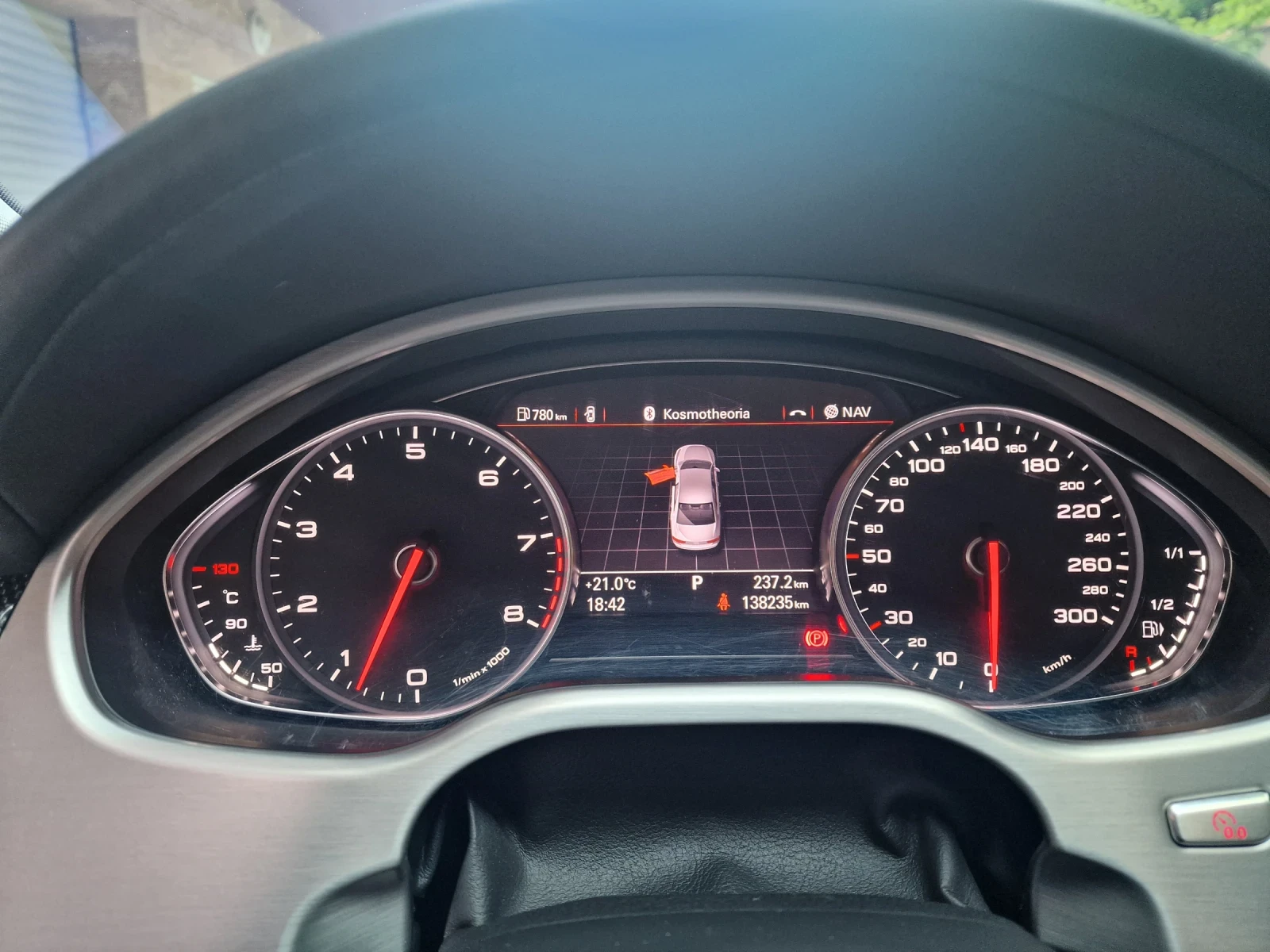 Audi A8 4.2 FSI - изображение 10