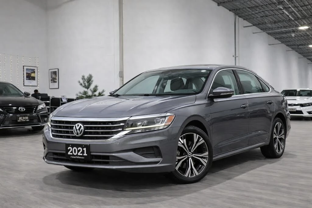 VW Passat 2.0T* Highline* FWD* АвтоКредит* (ЦЕНА ДО БГ) | Auto.bg — изображение 1