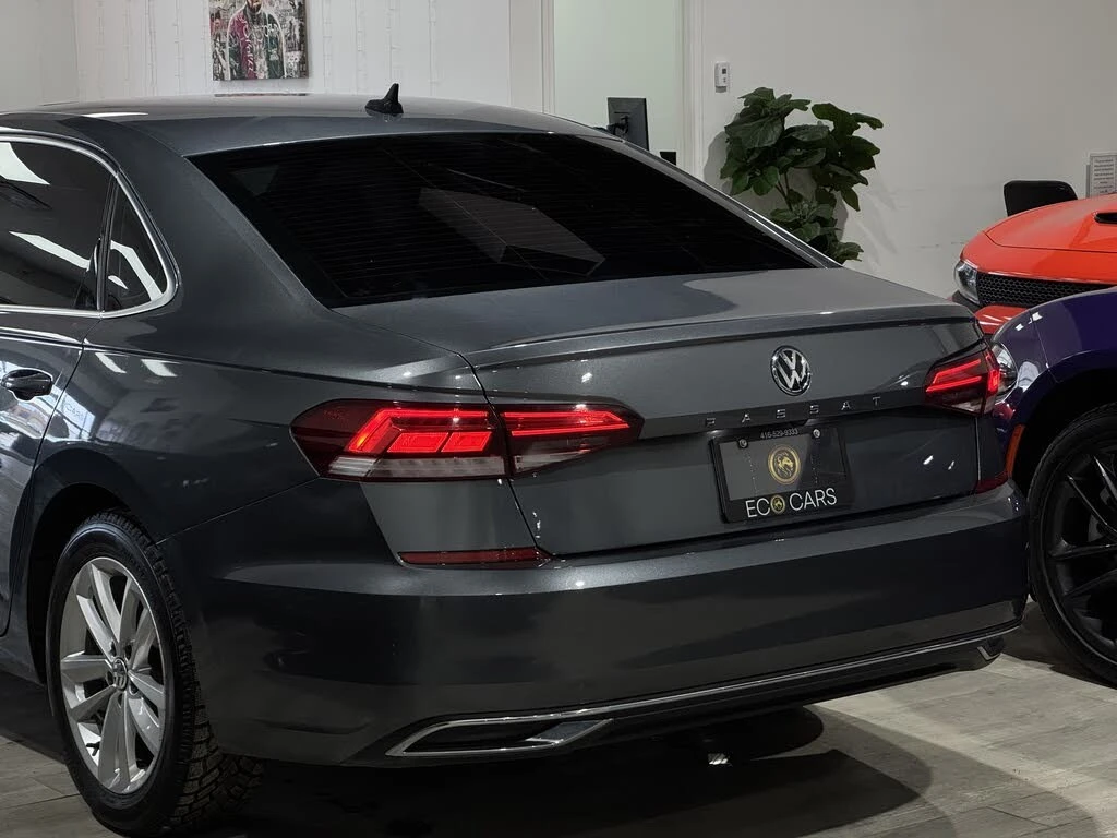 VW Passat 2.0T* Highline* FWD* АвтоКредит* (ЦЕНА ДО БГ), снимка 6 - Автомобили и джипове - 54137836