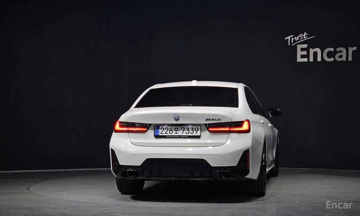 BMW 340 HARMAN KARDON* HEAD-UP* DISTRONIC* 360CAM* 2 КЛЮЧА, снимка 4 - Автомобили и джипове - 54235750