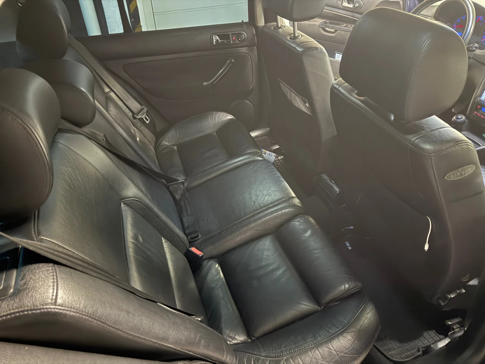 VW Golf Голф 4, снимка 12 - Автомобили и джипове - 54372301