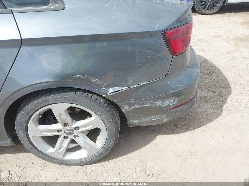 Audi A3 2.0l 2.0T Premium/2.0T Tech Premium, снимка 6 - Автомобили и джипове - 54389506