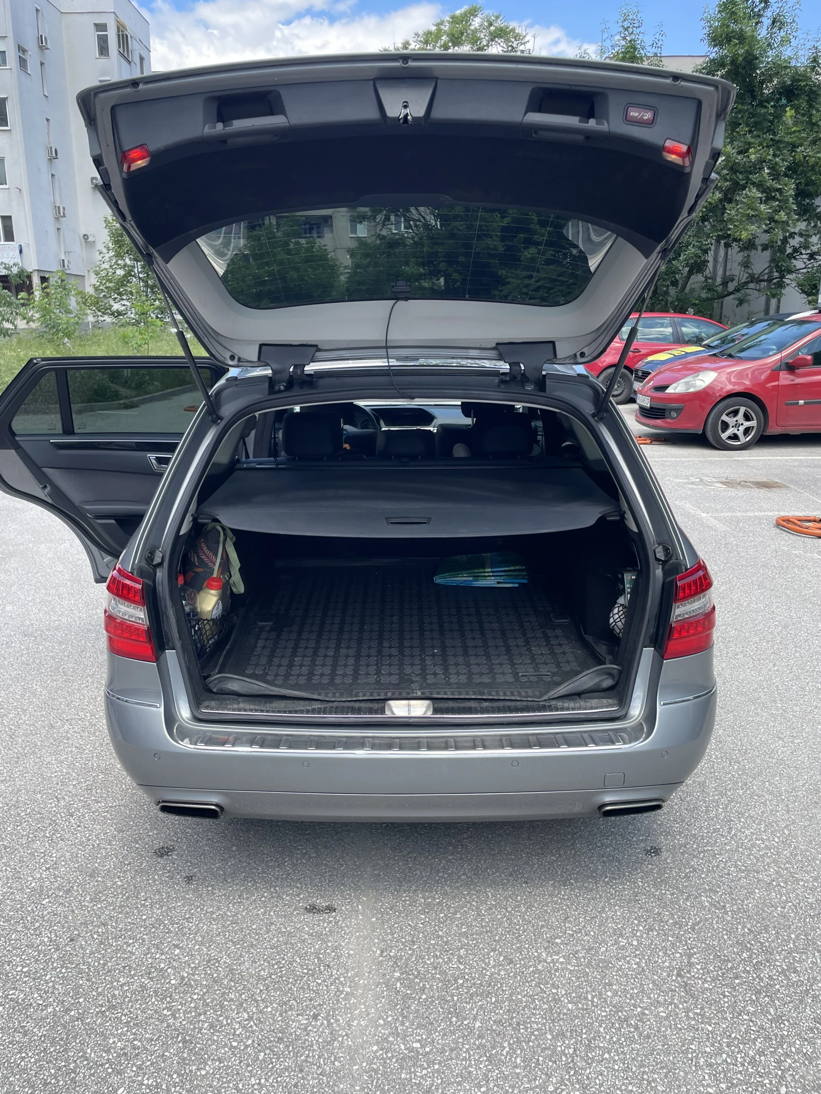 Mercedes-Benz E 200 S212, снимка 5 - Автомобили и джипове - 54682628