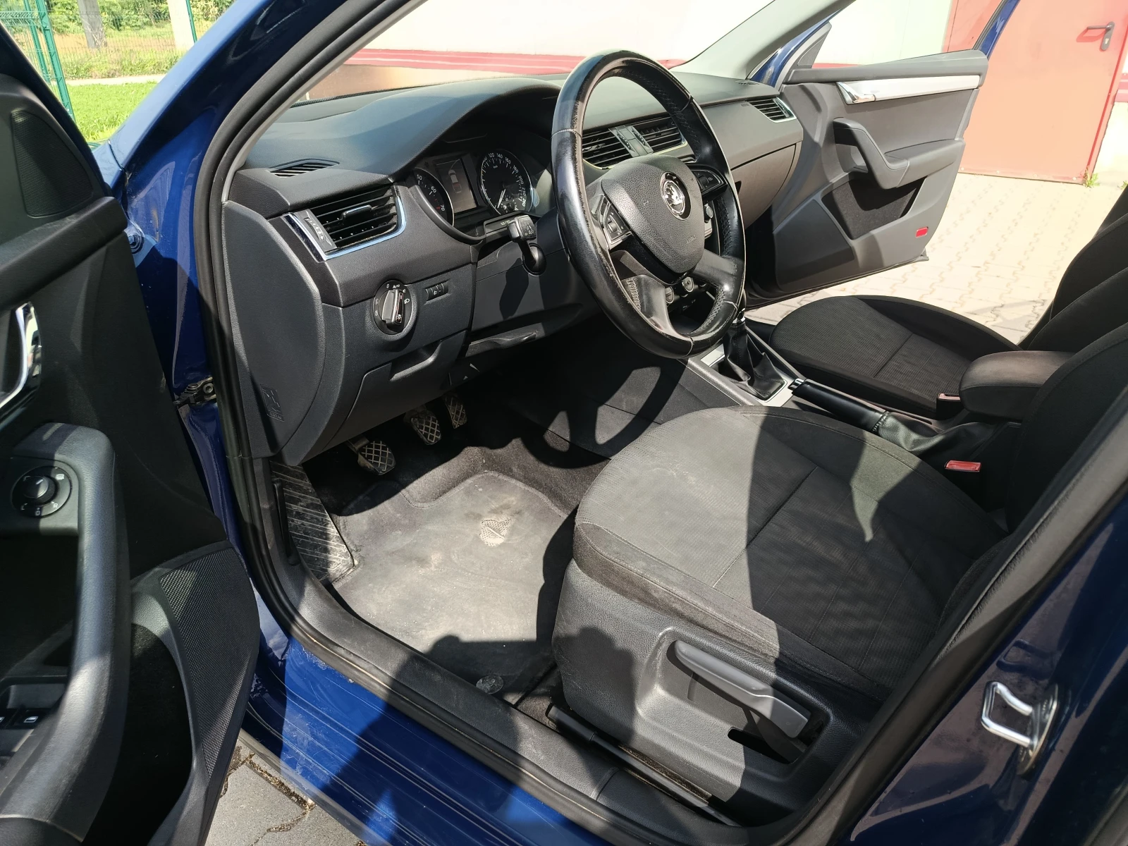 Skoda Octavia 1, 2 TSI, снимка 5 - Автомобили и джипове - 54761765