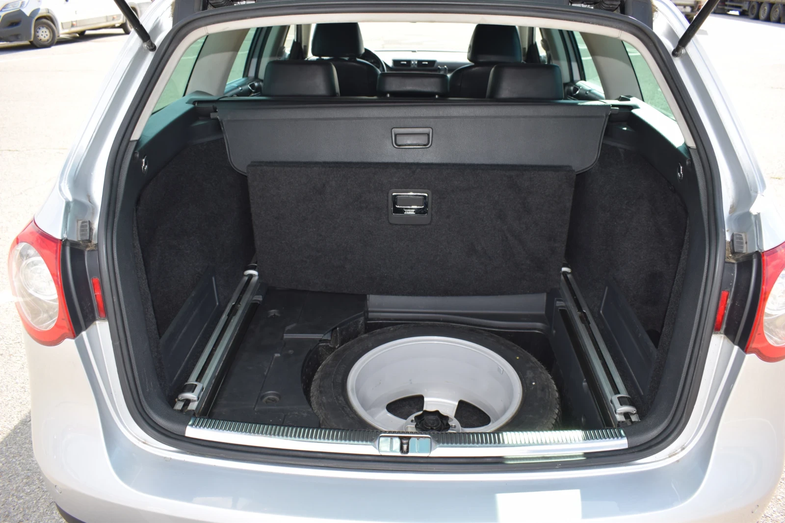 VW Passat 2.0 TDI CR - Comman rail, снимка 8 - Автомобили и джипове - 54811746