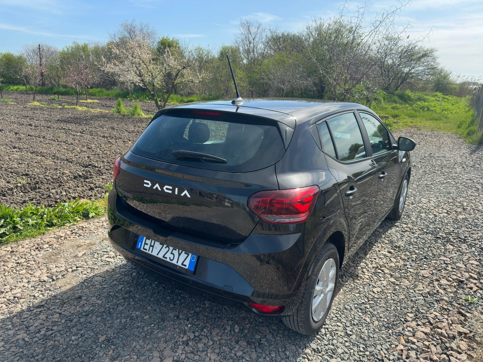 Dacia Sandero 1.0 , снимка 6 - Автомобили и джипове - 54852786
