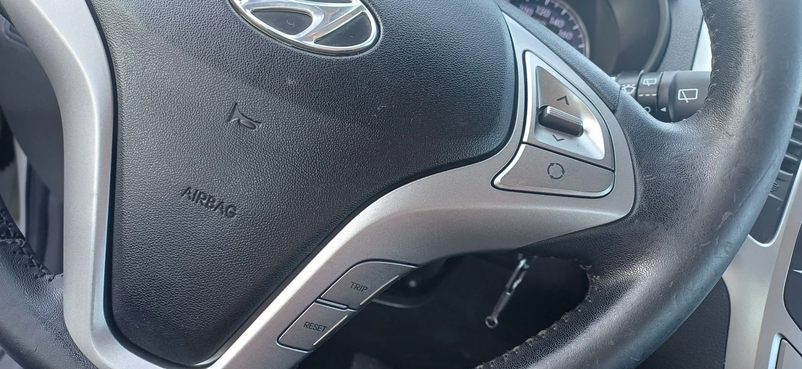 Hyundai Ix20, снимка 12 - Автомобили и джипове - 55063104