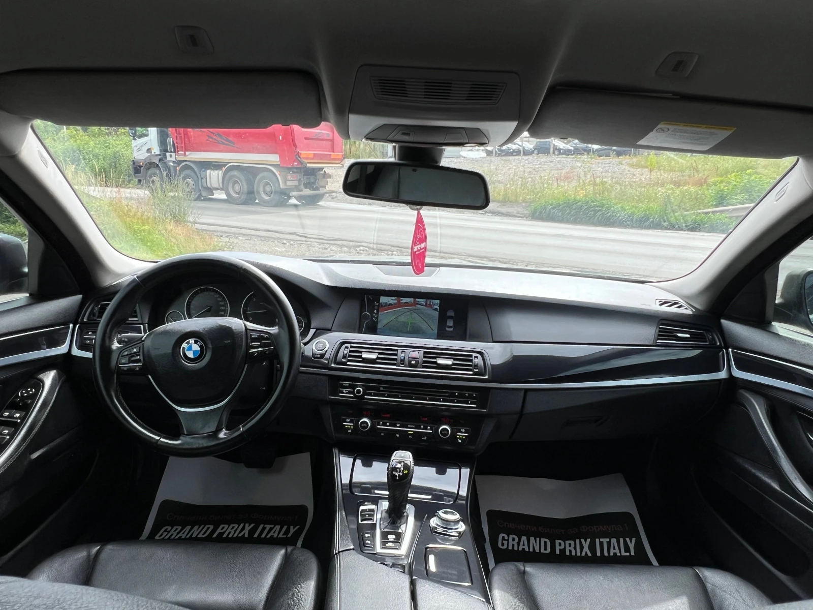 BMW 530 Собствен лизинг! 100% Одобрение, снимка 10 - Автомобили и джипове - 55136294