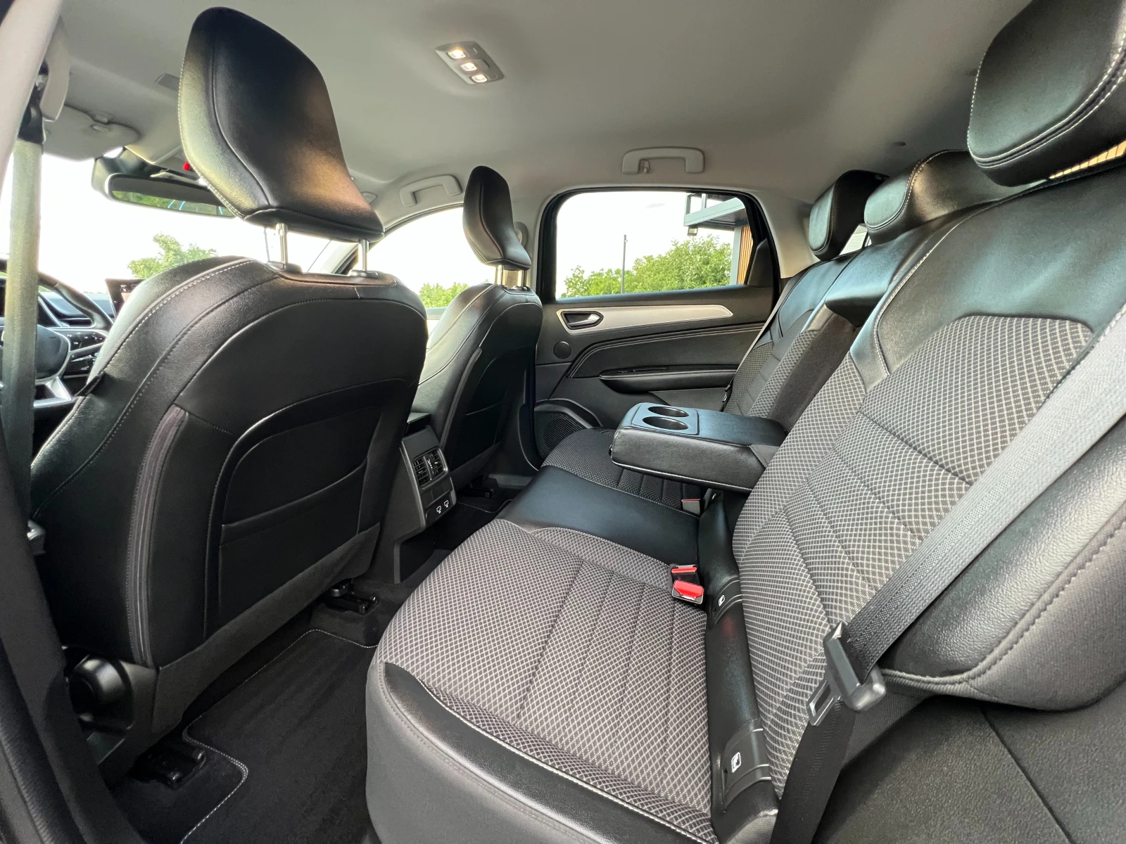 Renault Arkana 1.6 �-��CH Hybrid/145k.c./����/����/������ �����/ | Mobile.bg � ����������� 10