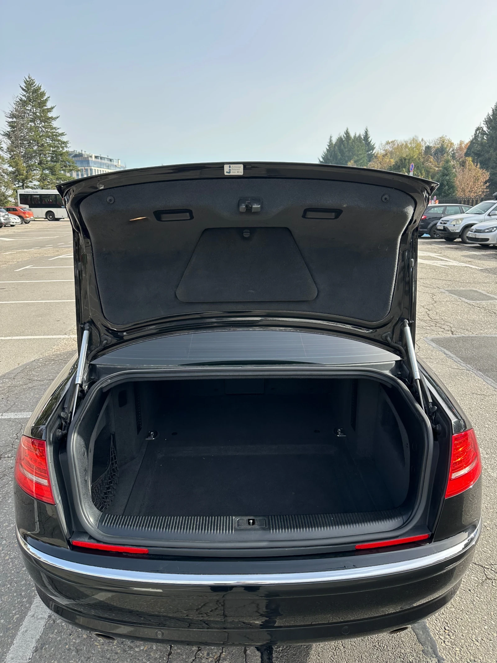 Audi A8, снимка 10 - Автомобили и джипове - 55453761