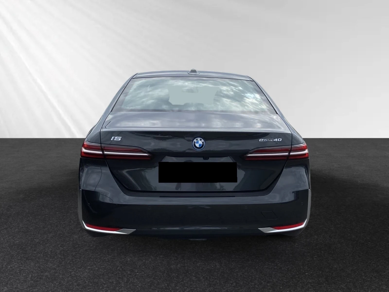 BMW i5 eDrive40/LED/HEAD UP/AMBIENT/360/HARMAN KARDON, снимка 4 - Автомобили и джипове - 55919834