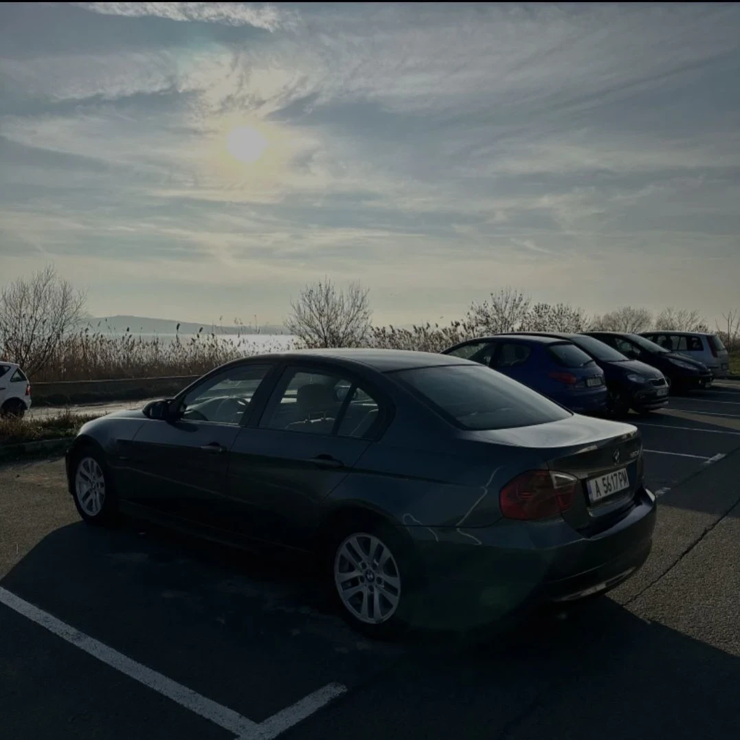 BMW 320 D, снимка 5 - Автомобили и джипове - 56016273
