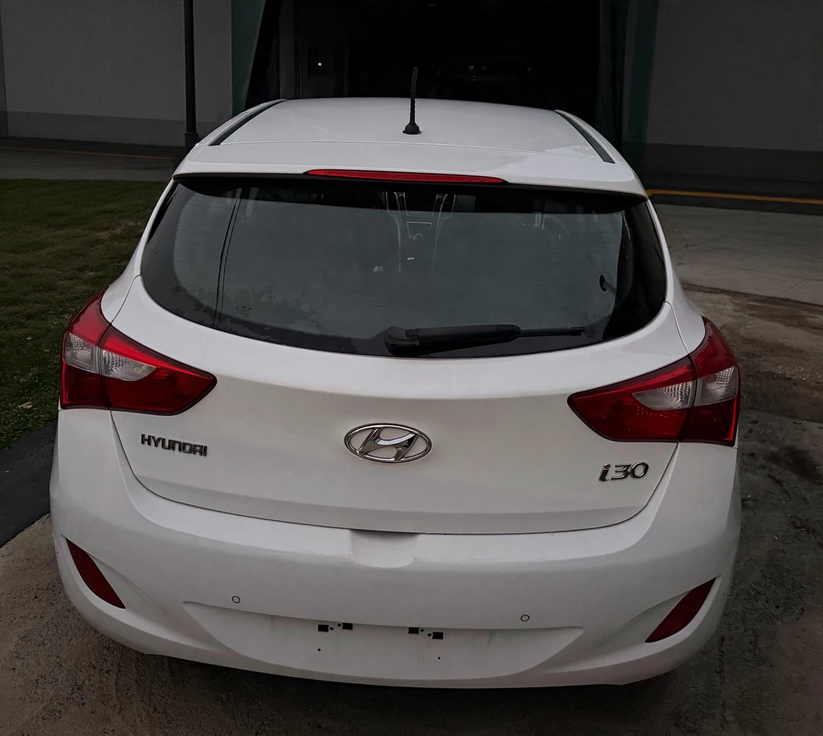 Hyundai I30 1.6 GDI 135кс серв.история Euro 5, снимка 4 - Автомобили и джипове - 56251254