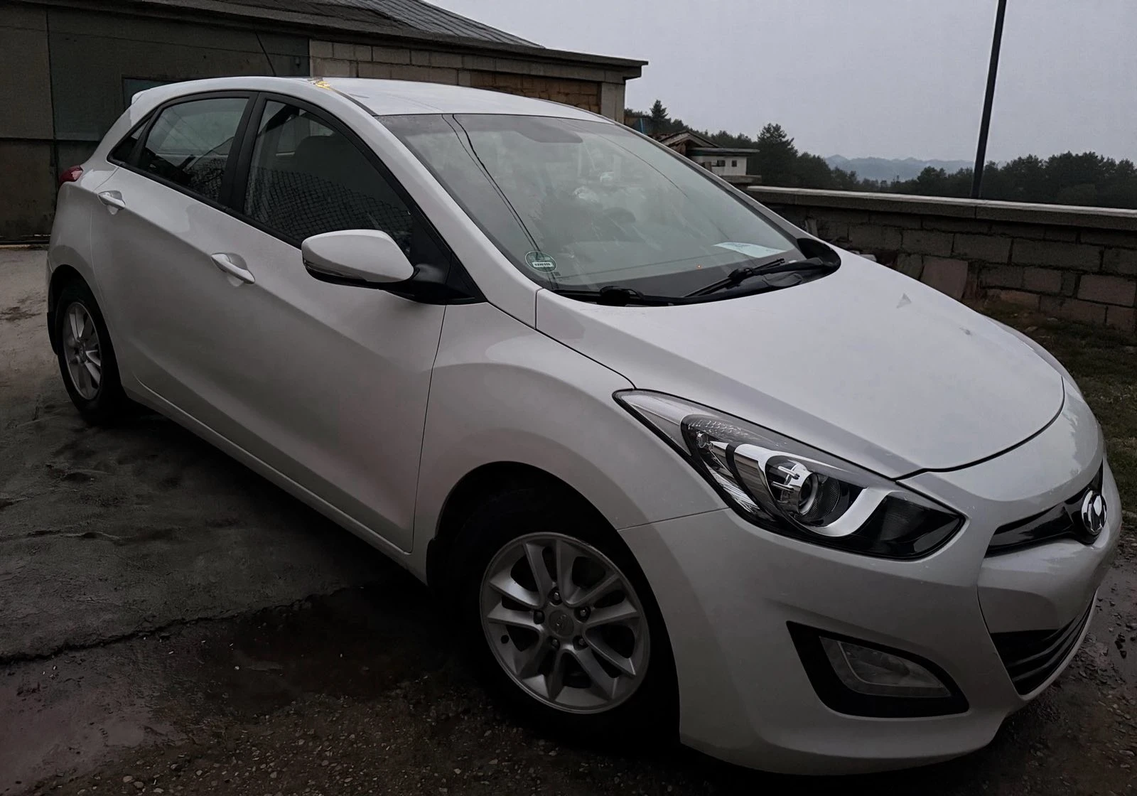 Hyundai I30 1.6 GDI 135кс серв.история Euro 5, снимка 3 - Автомобили и джипове - 56251254