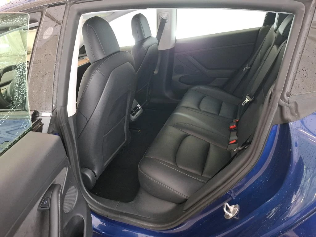 Tesla Model 3 Long Range Dual Motor Leather LED Navi 93% SoH, снимка 12 - Автомобили и джипове - 56287674