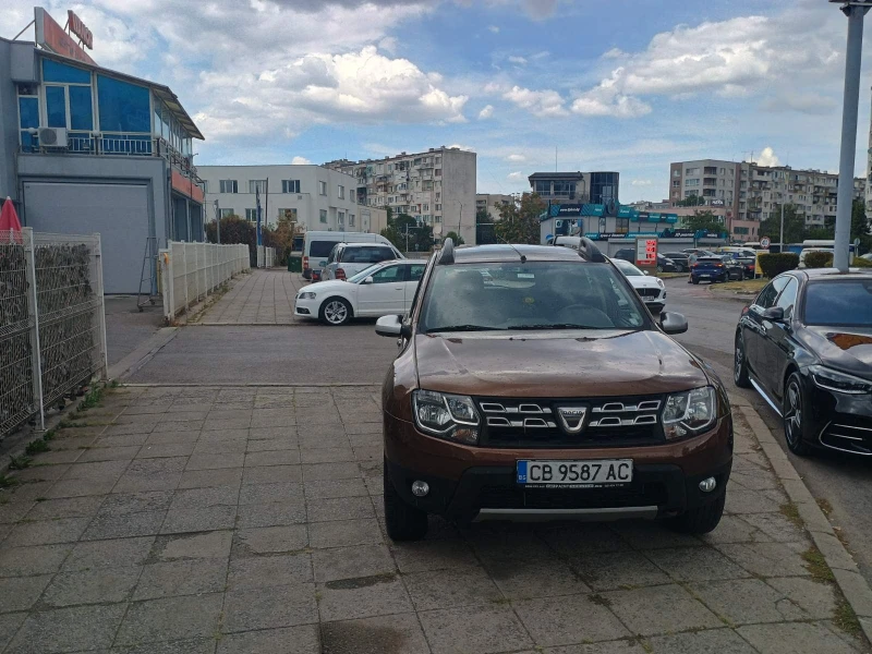 Dacia Duster, снимка 1 - Автомобили и джипове - 47030969