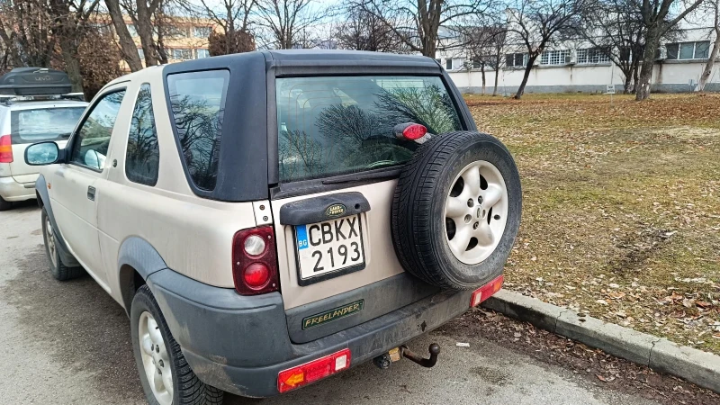 Land Rover Freelander 2.0 TDI, снимка 3 - Автомобили и джипове - 48808188