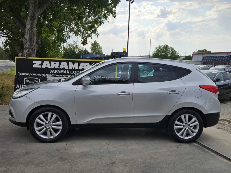 Hyundai IX35 2.0CRDI* 4WD, снимка 8 - Автомобили и джипове - 51187040
