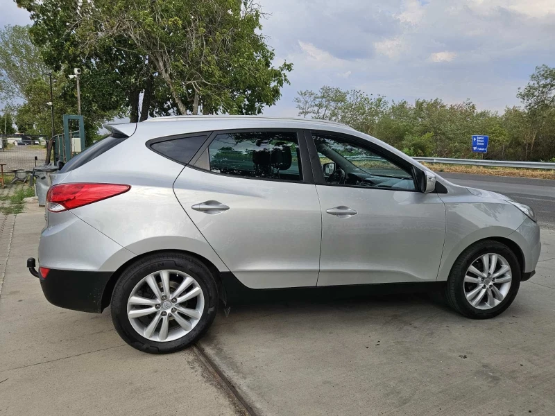 Hyundai IX35 2.0CRDI* 4WD, снимка 4 - Автомобили и джипове - 51187040