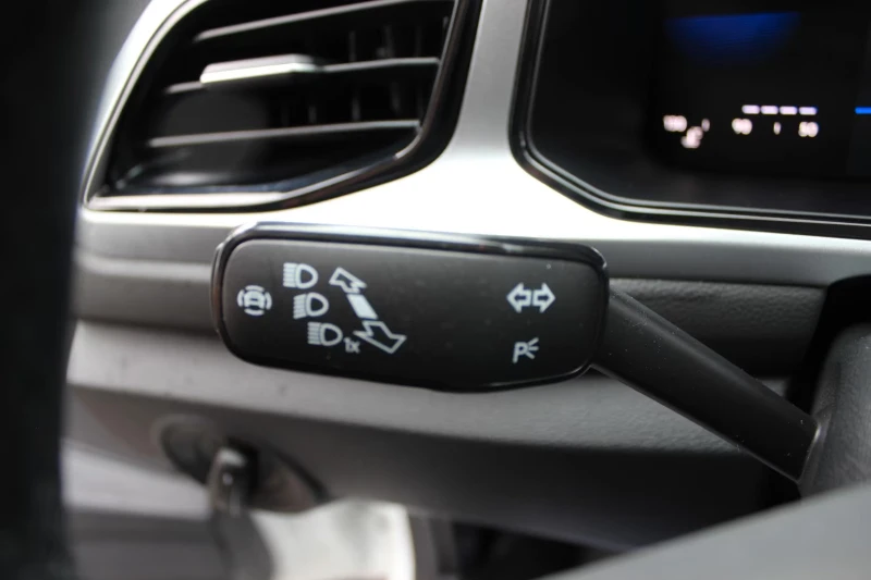 VW T-Roc 1.5TSI/LIFE/150HP/NAVI/LED/LANE/CAM/VCONTROL/644f, снимка 10 - Автомобили и джипове - 51483653