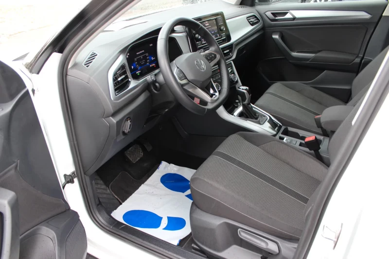 VW T-Roc 1.5TSI/LIFE/150HP/NAVI/LED/LANE/CAM/VCONTROL/644f, снимка 8 - Автомобили и джипове - 51483653