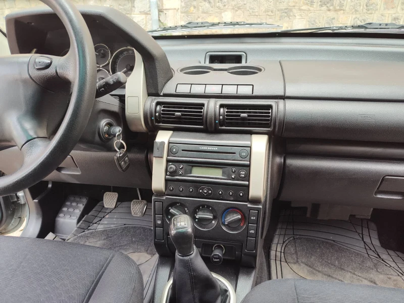 Land Rover Freelander td4, снимка 7 - Автомобили и джипове - 52739107