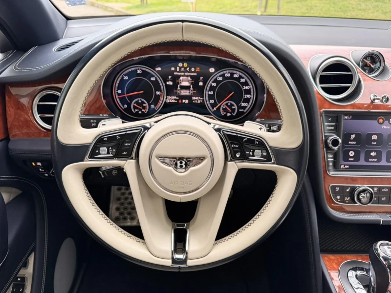 Bentley Bentayga 4.0L / V8 DIESEL, снимка 15 - Автомобили и джипове - 53007351