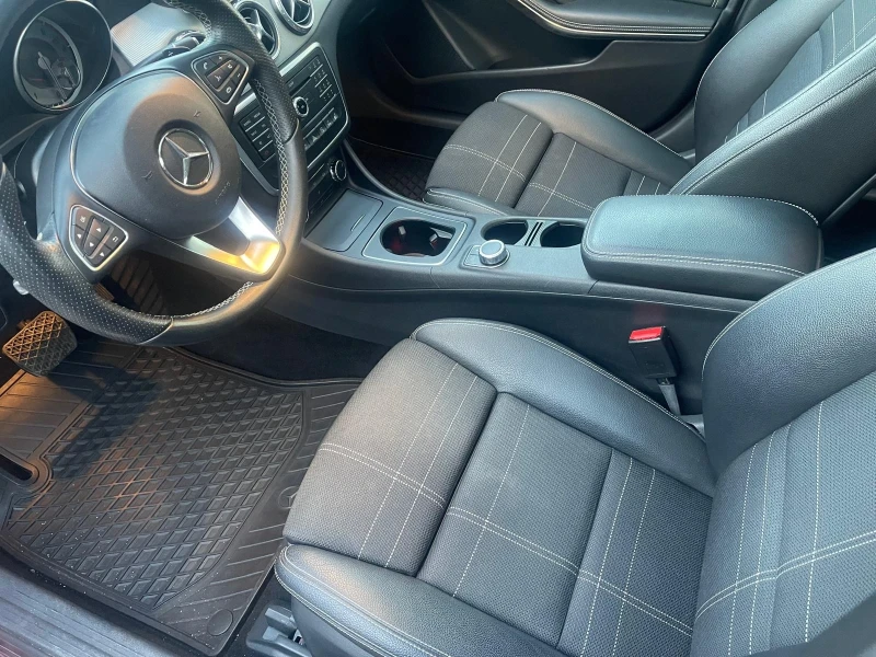 Mercedes-Benz GLA 220 d Active Edition , снимка 15 - Автомобили и джипове - 53065945
