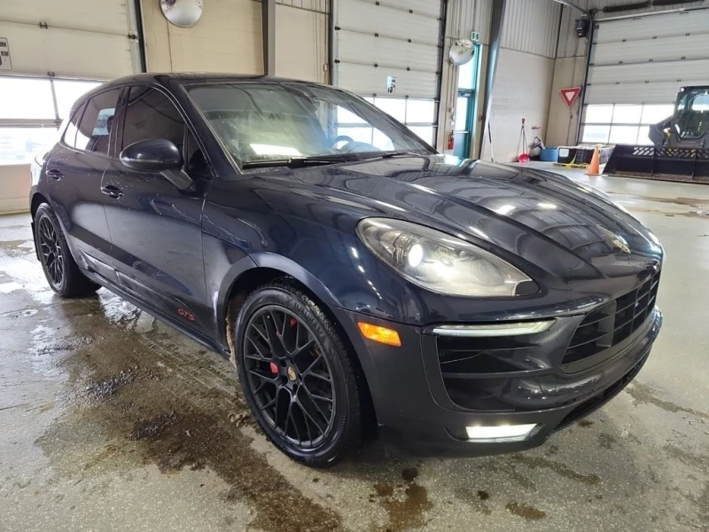 Porsche Macan * GTS * CARFAX * БЕЗ ПЪРВОНАЧАЛНА ВНОСКА, снимка 2 - Автомобили и джипове - 53085282
