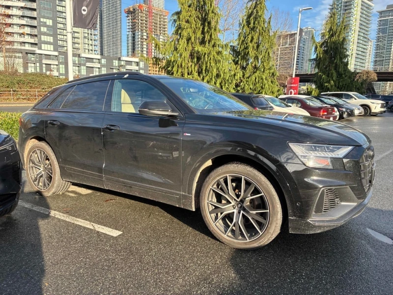 Audi Q8 * Technik * CARFAX * ЦЕНА ДО БГ, снимка 3 - Автомобили и джипове - 53138730