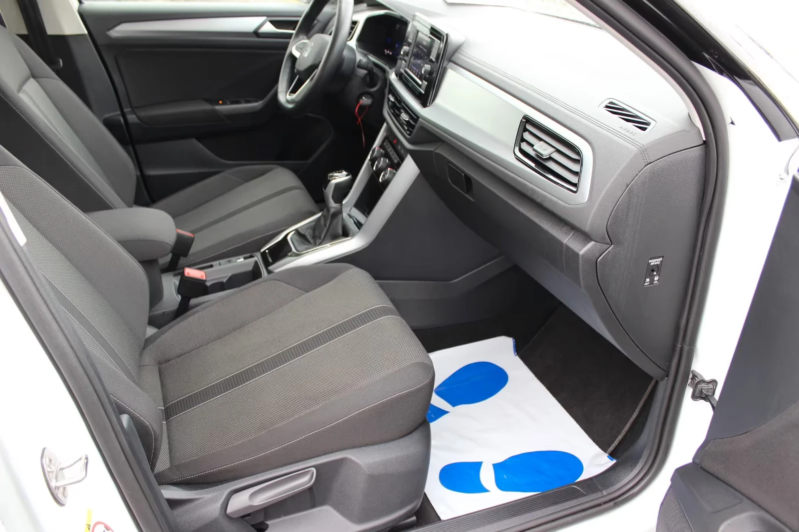 VW T-Roc 1.5TSI/LIFE/150HP/NAVI/LED/LANE/CAM/VCONTROL/644f | Mobile.bg   15