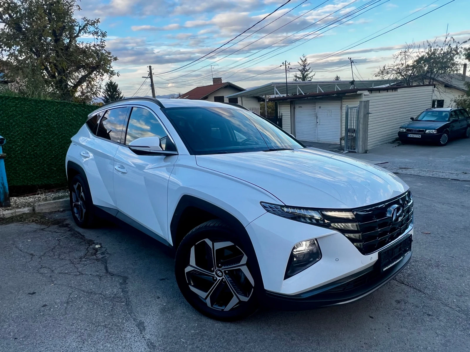 Hyundai Tucson 1.6T 4WD, Camera, Blind Spot, Distronic, Keyless - изображение 3