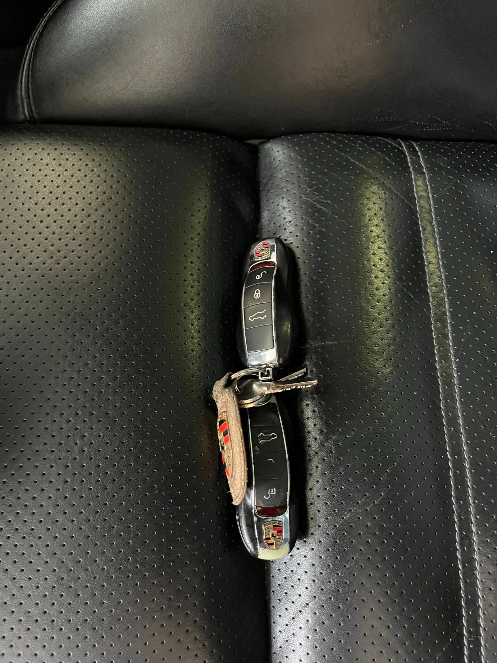 Porsche Cayenne  4.8 V8 TURBO PANORAMA/2xTV/XENON/NAVI/SWISS | Mobile.bg   16