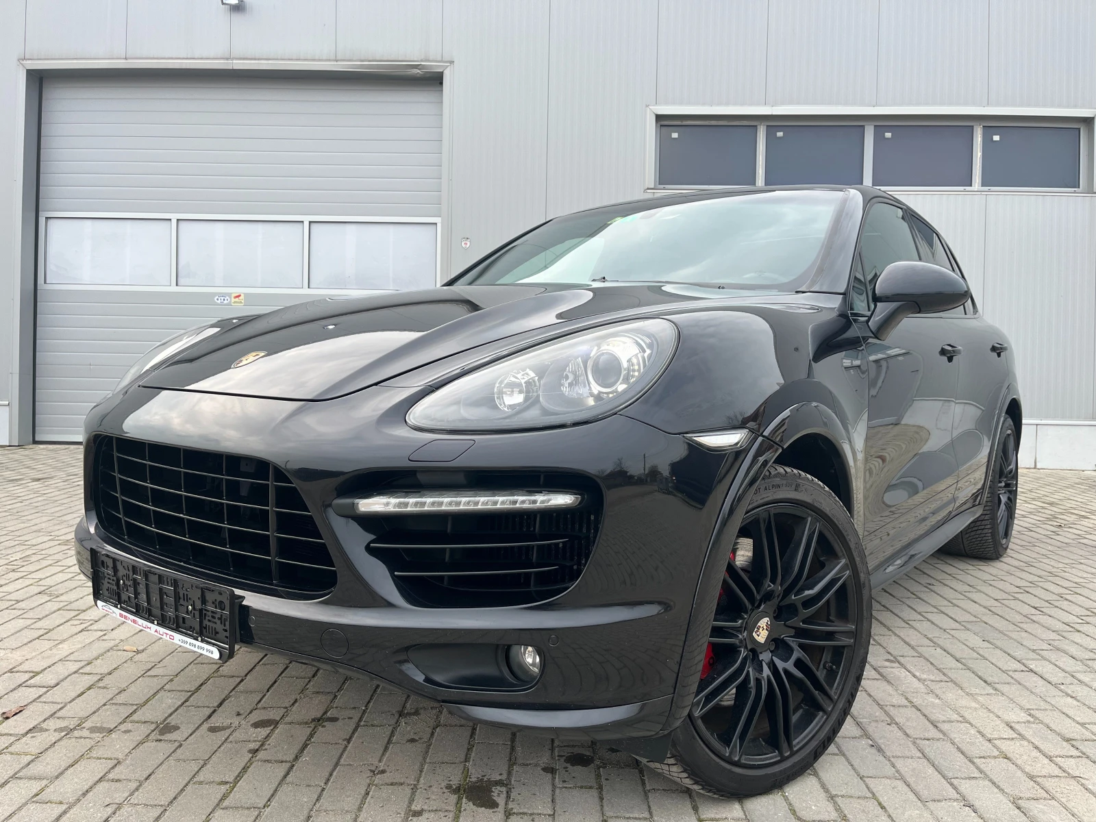 Porsche Cayenne  4.8 V8 TURBO PANORAMA/2xTV/XENON/NAVI/SWISS | Mobile.bg   1