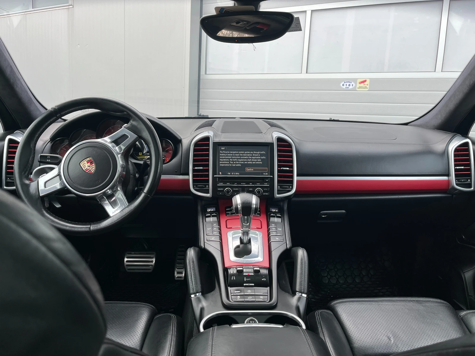 Porsche Cayenne  4.8 V8 TURBO PANORAMA/2xTV/XENON/NAVI/SWISS | Mobile.bg   7