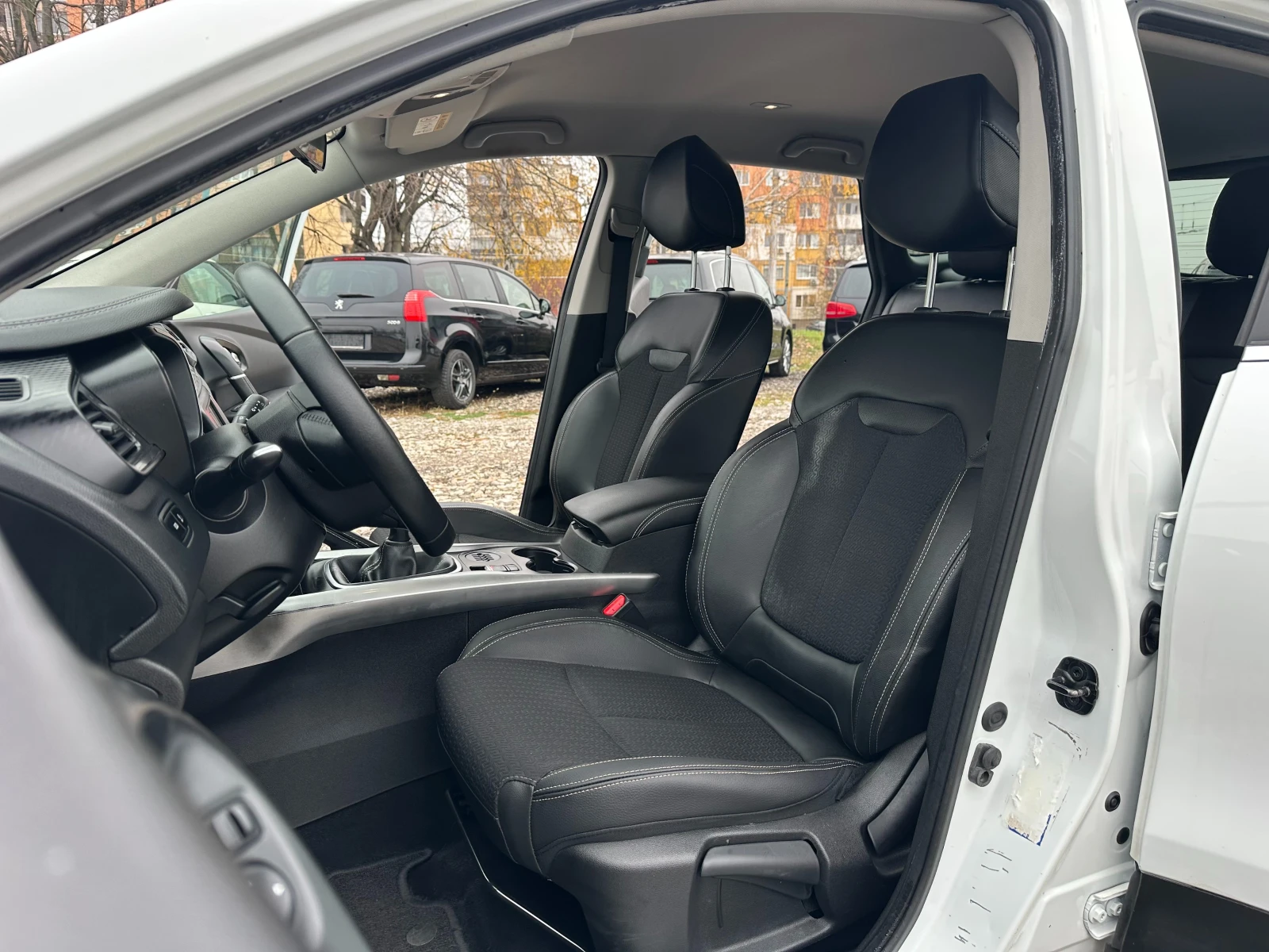 Renault Kadjar 1.6DCI 131kc ITALIA FULLL EURO6 - изображение 9