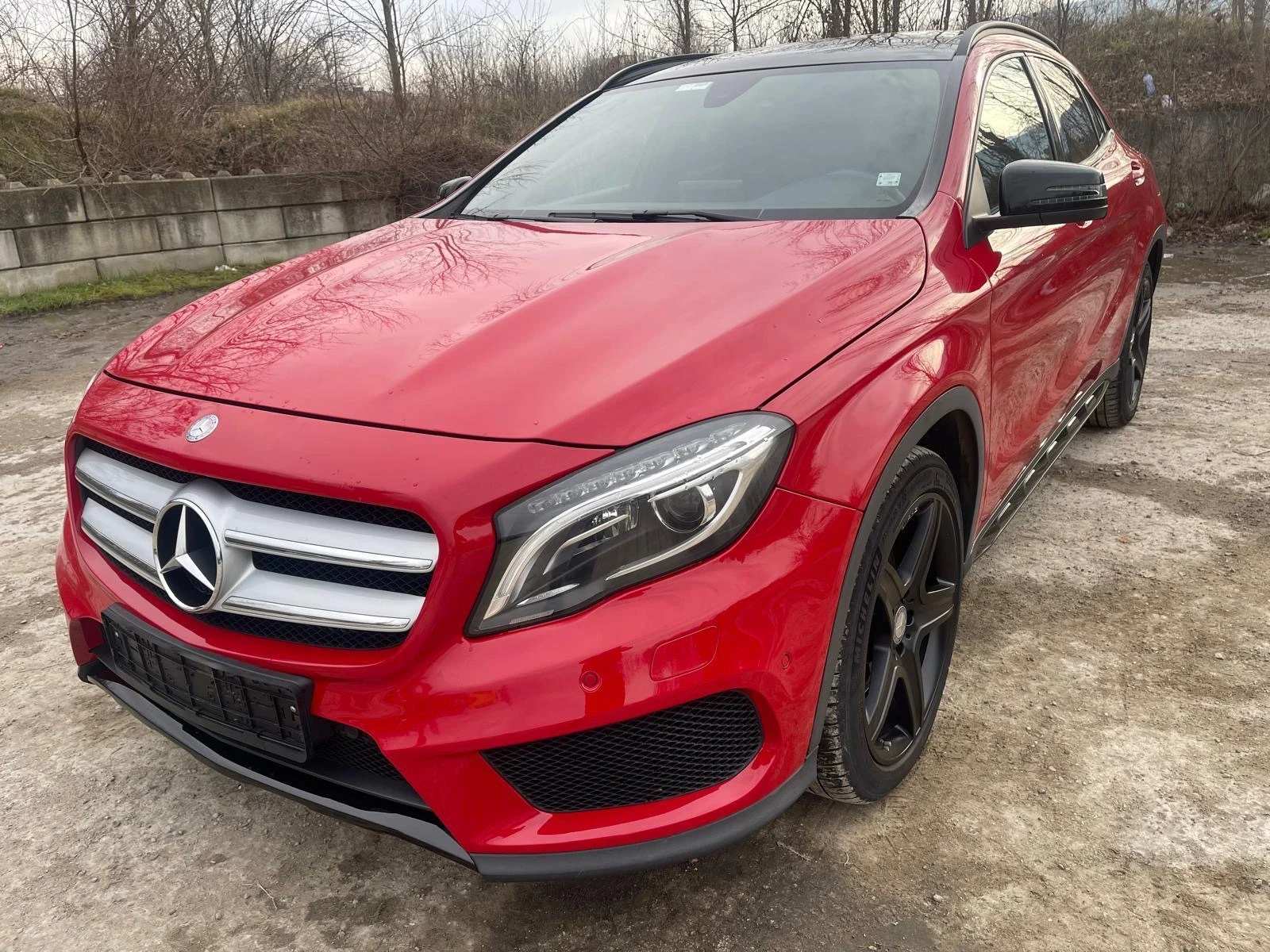 Mercedes-Benz GLA 220 d 4-matic AMG paket, снимка 2 - Автомобили и джипове - 53065945
