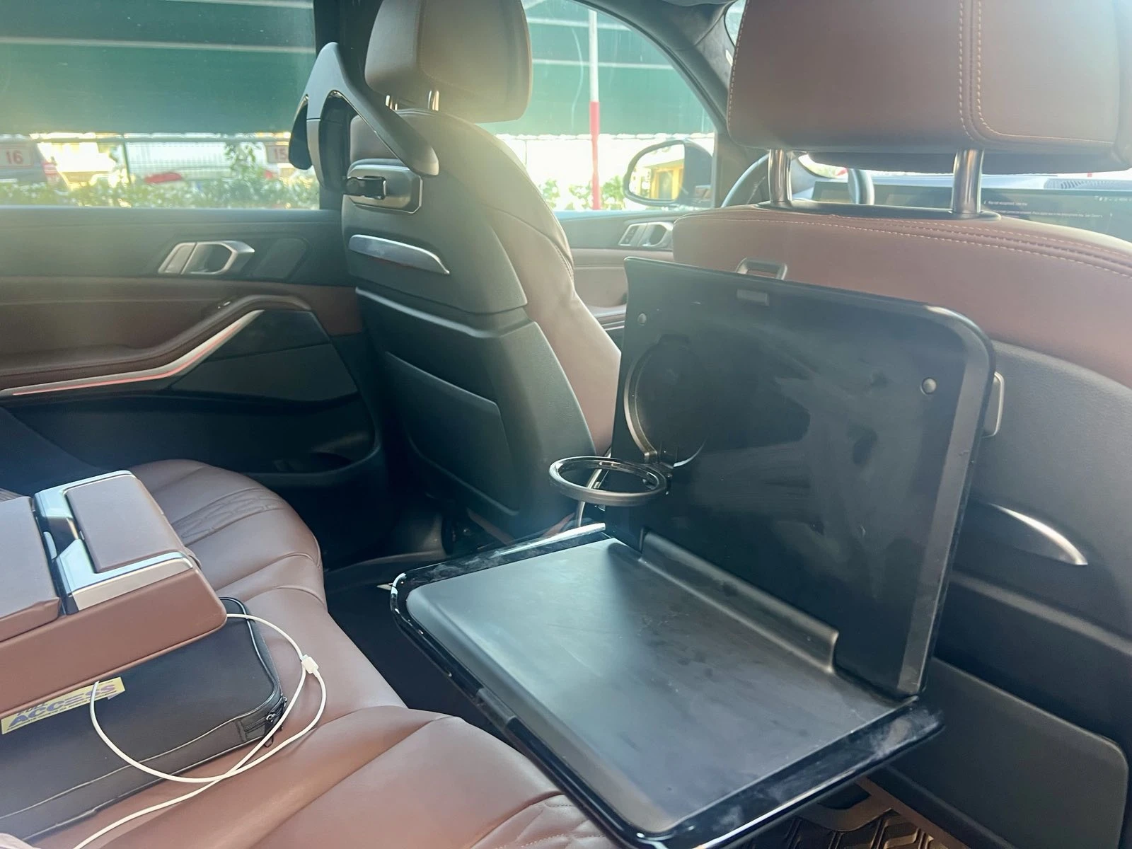 BMW X7 xDrive40i* MSPORT PRO* SKYLOUNGE* ГАРАНЦИЯ, снимка 11 - Автомобили и джипове - 53817967