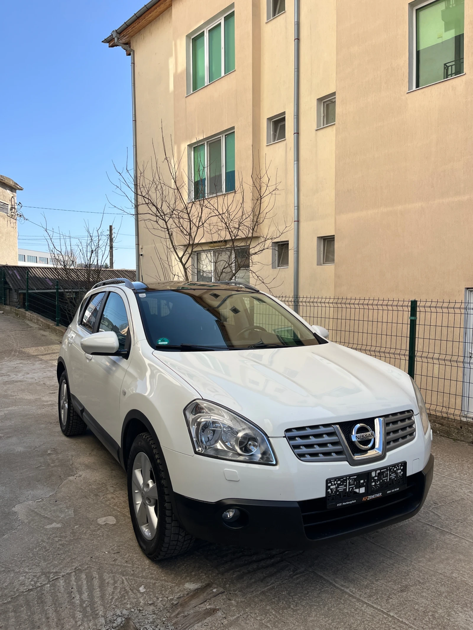 Nissan Qashqai 2.0i* Tekna* FULL, снимка 3 - Автомобили и джипове - 53835446