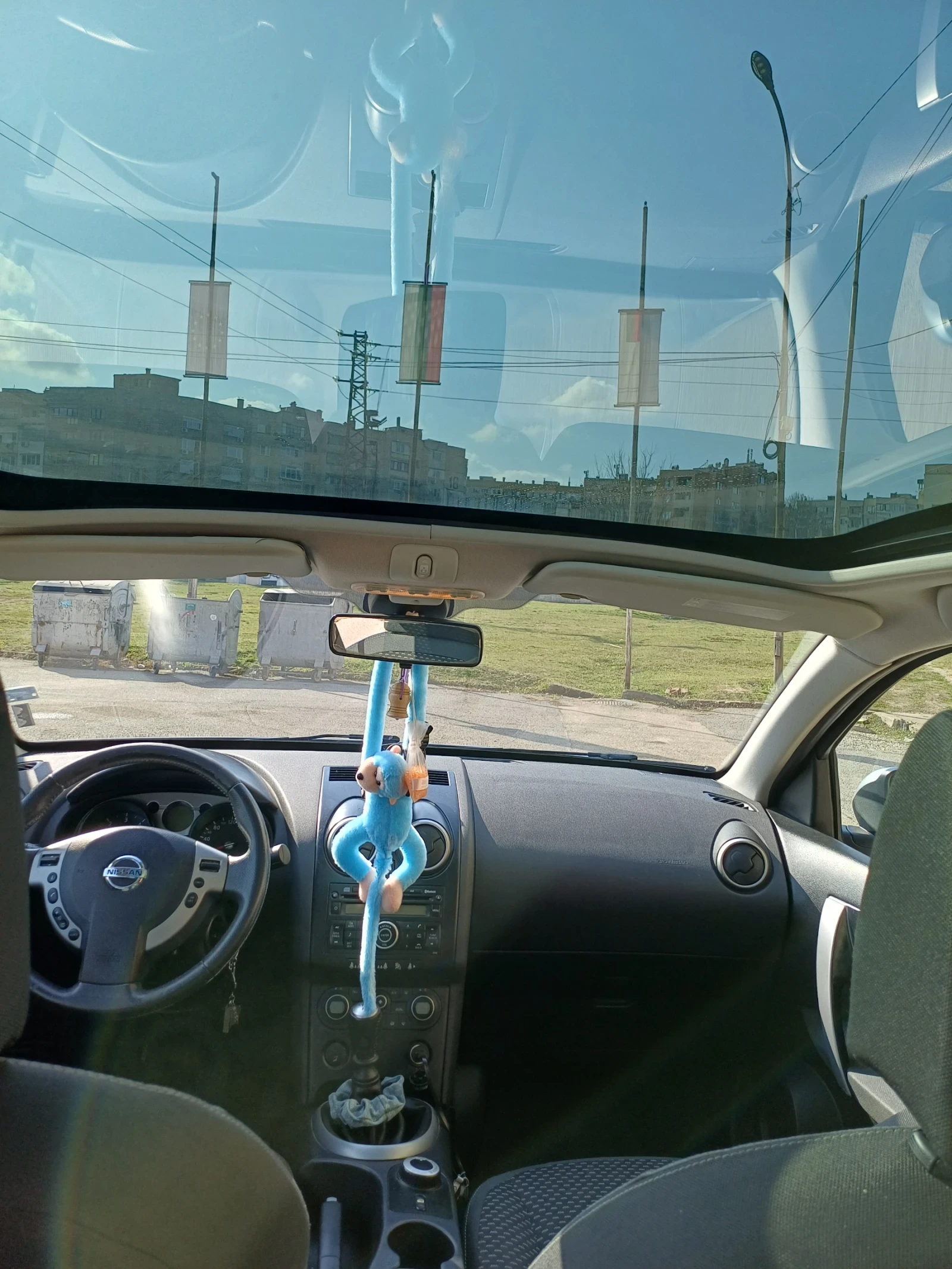 Nissan Qashqai, снимка 9 - Автомобили и джипове - 53871550