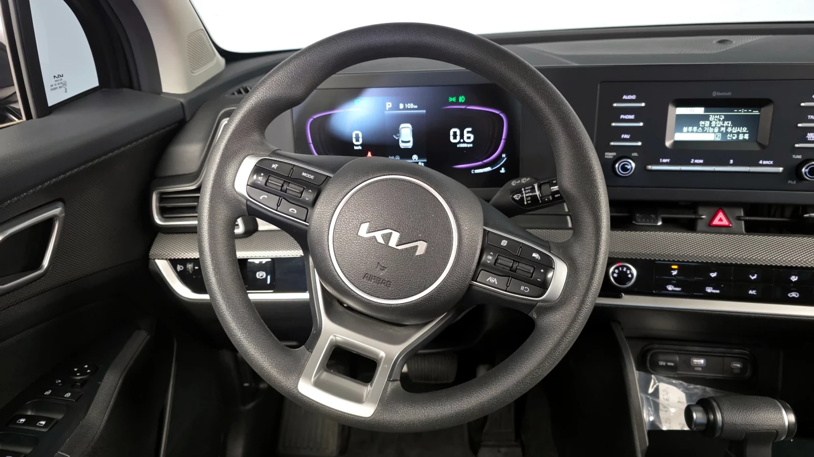 Kia Sportage 1.6 TURBO / ДИГ.ТАБЛО / СЛ. НА ЛЕНТИ , снимка 9 - Автомобили и джипове - 54060608