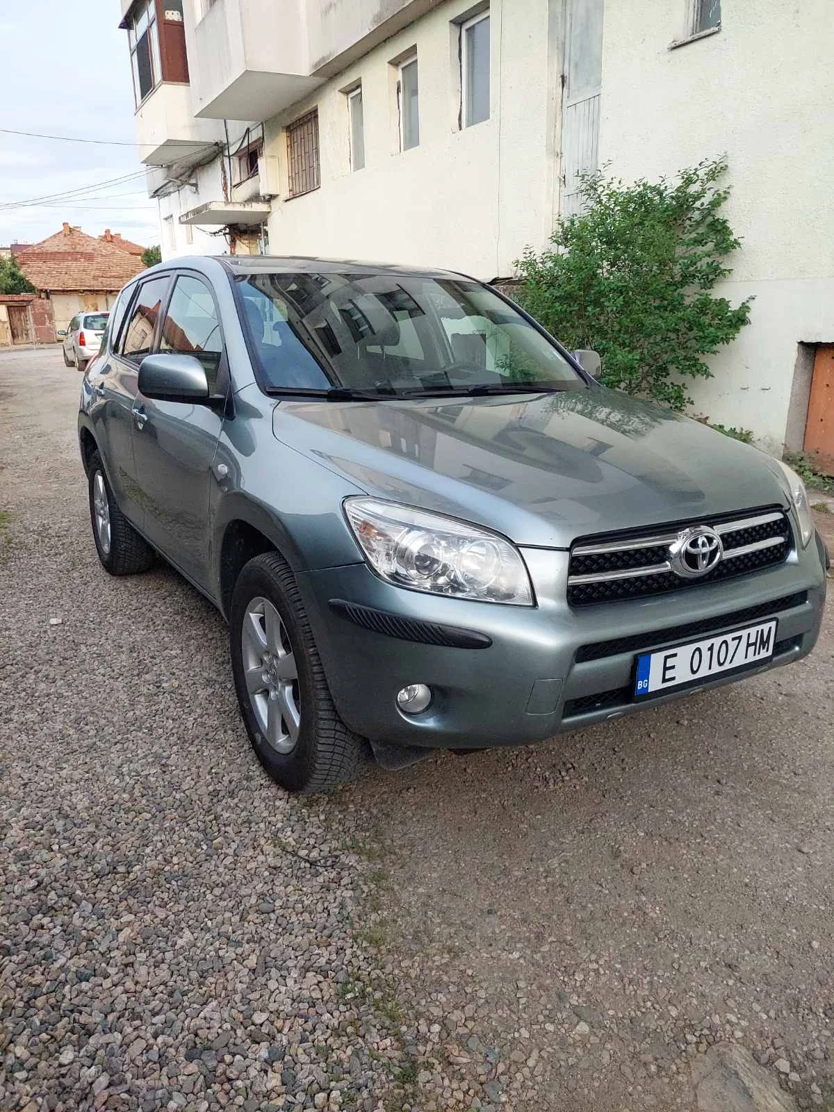 Toyota Rav4 2.0 бензин, снимка 3 - Автомобили и джипове - 54859918