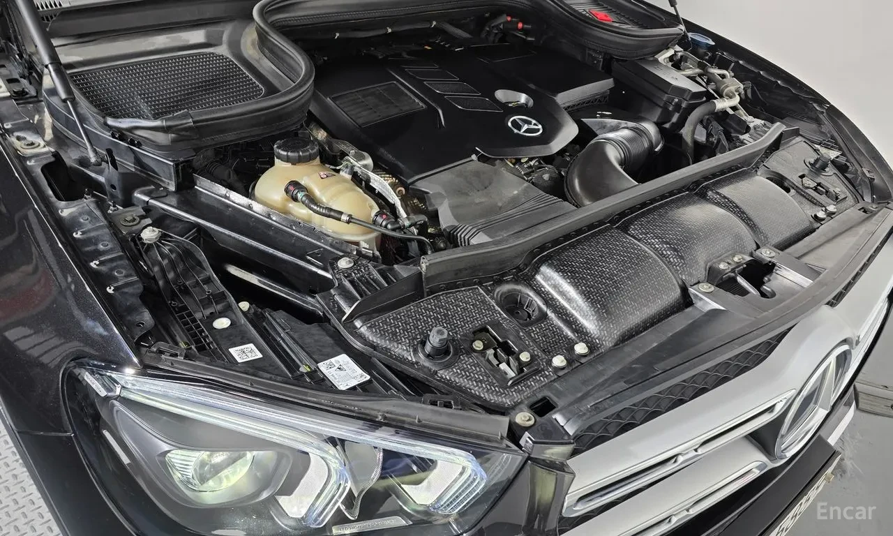 Mercedes-Benz GLE 300 d| 4MATIC| 4MATIC| LED| LEATHER| NAVI| KAMERA| KEY, снимка 6 - Автомобили и джипове - 55044295