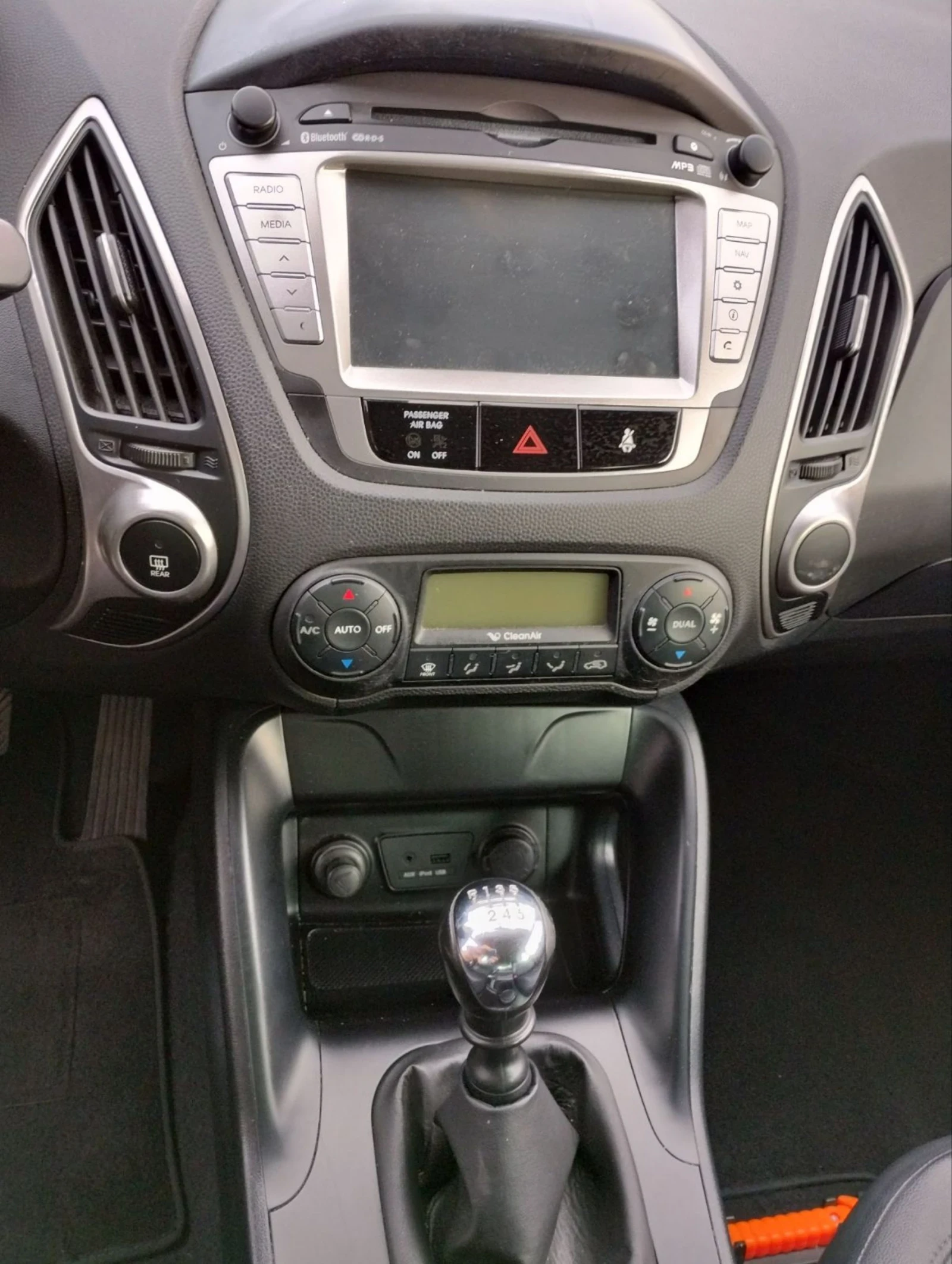 Hyundai IX35 1.6 GDI , снимка 14 - Автомобили и джипове - 55304944