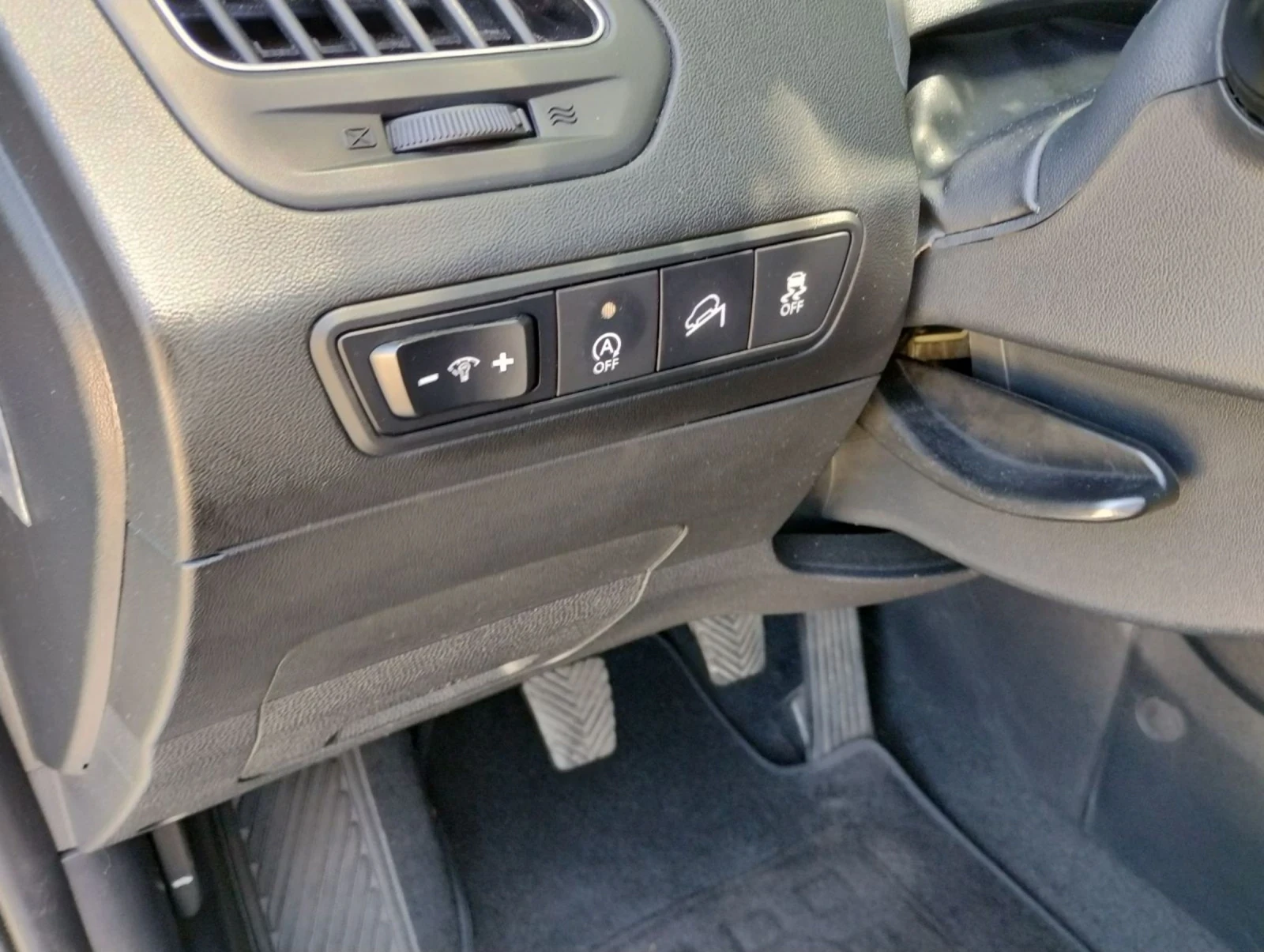 Hyundai IX35 1.6 GDI , снимка 13 - Автомобили и джипове - 55304944