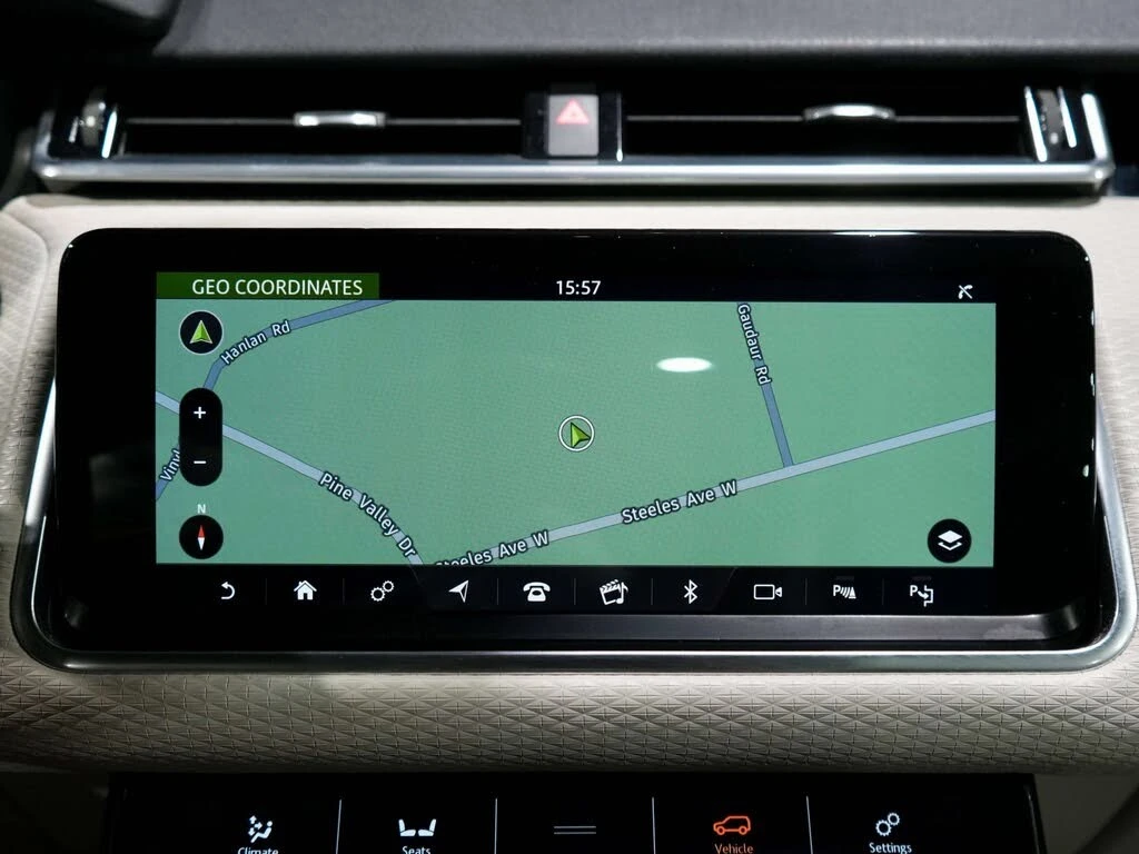 Land Rover Range Rover Velar P300 R-Dynamic SE* АвтоКредит * (Цена до БГ), снимка 11 - Автомобили и джипове - 55426306