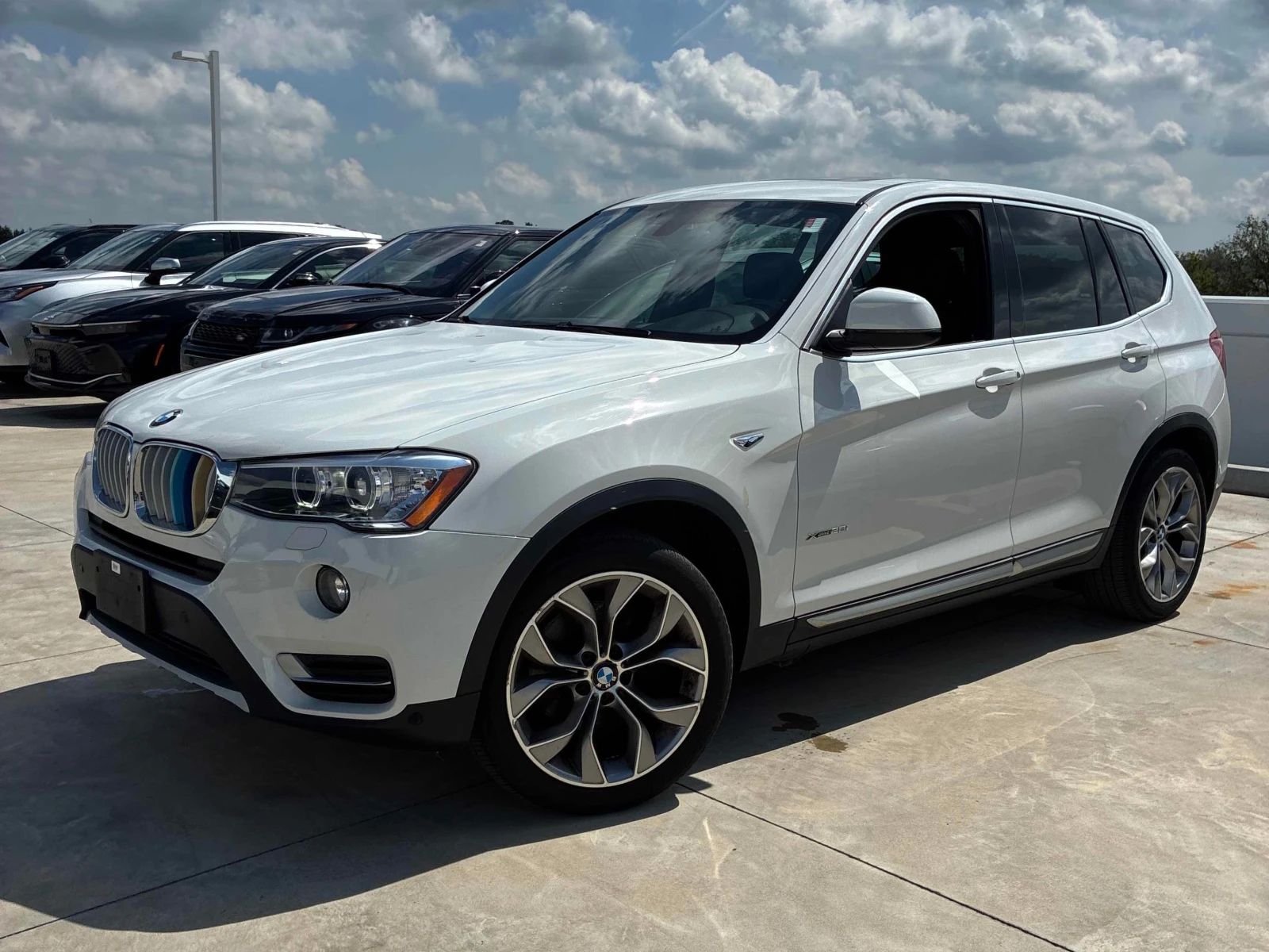 BMW X3  XDRIVE28I / АВТОКРЕДИТ / ЦЕНА ДО БЪЛГАРИЯ, снимка 2 - Автомобили и джипове - 55989406